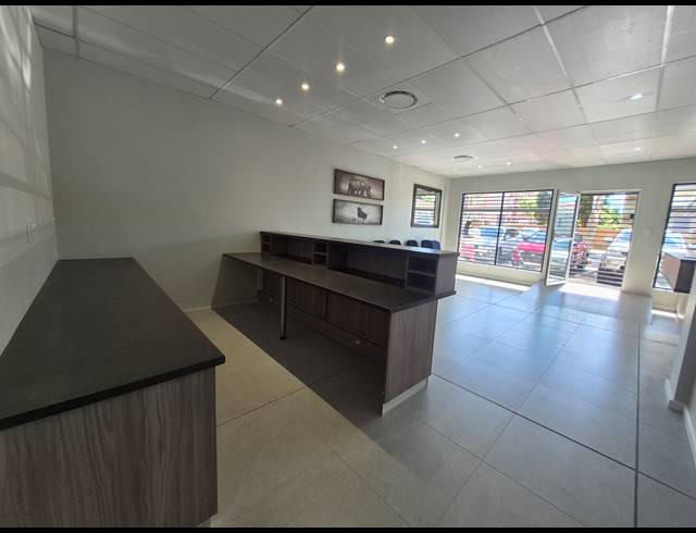 26M² OFFICE TO LET IN WYNBERG